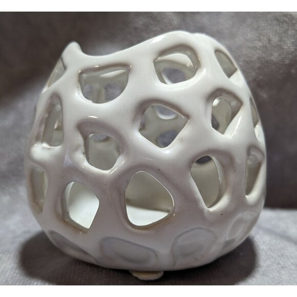 Chive Planet Moon Modern Ceramic Plant Pot - Picture 5 of 8